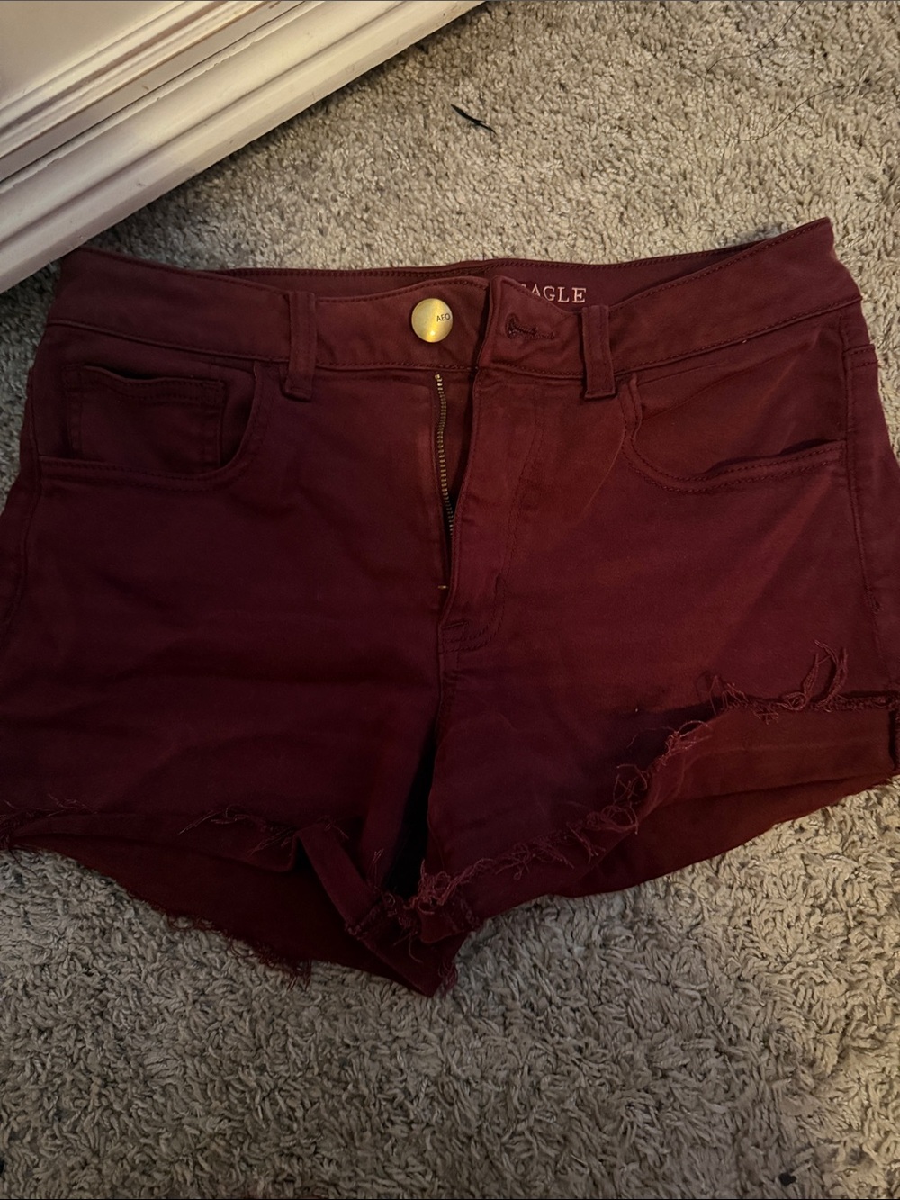 American Eagle Hi-Rise Shortie Shorts Size 8 Burgundy Stretch Raw Hem